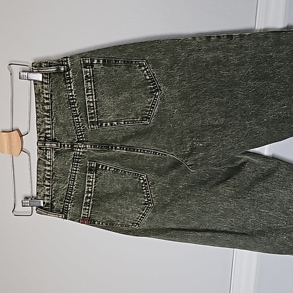 Urban Outfitters BDG Slim Straight Acid Green Jeans 30 Button Fly - Picture 5 of 11